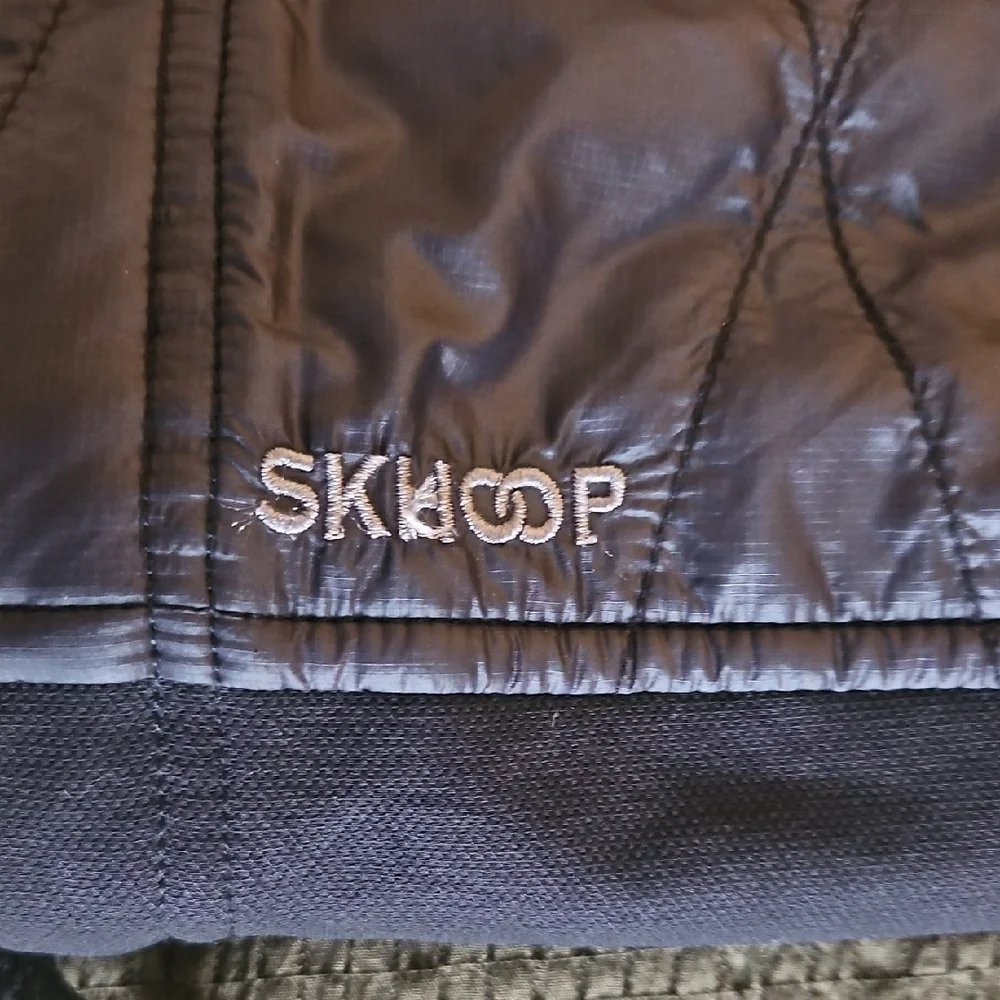 Skhoop Quilted Black Skirt with - Picture 5 of 6